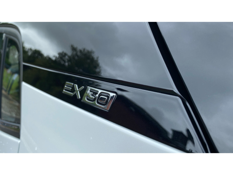 Volvo EX30 315kW Twin Motor Performance Plus 69kWh 5dr Auto Electric Estate